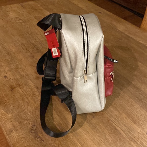 NWT Bioworld Peanuts Snoopy and Woodstock Mini Backpack - Picture 2 of 13